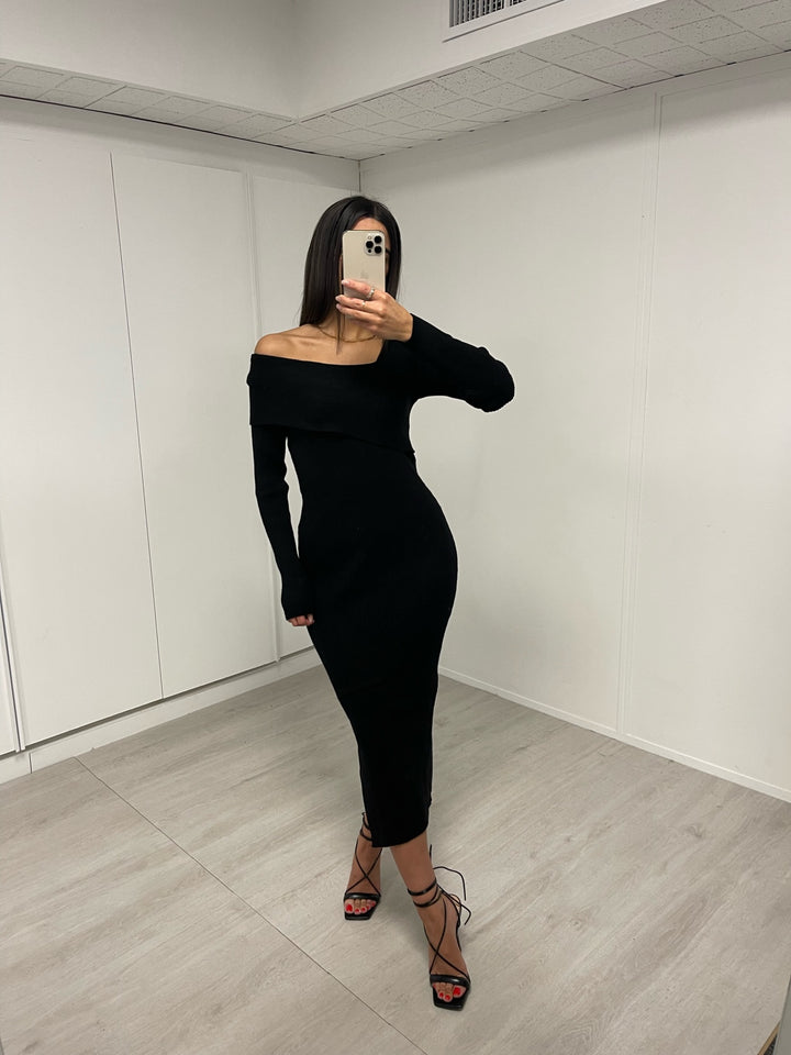 BLACK ASYMMETRIC DRESS