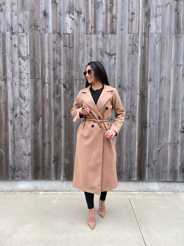 CLASSY CAMEL COAT