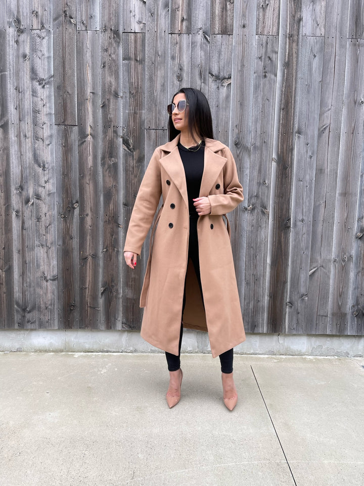 CLASSY CAMEL COAT